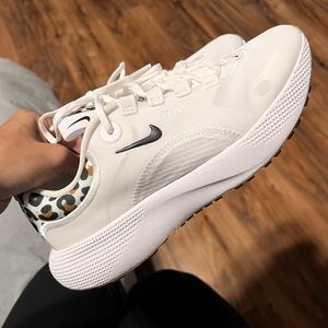 Nike React Escape Run